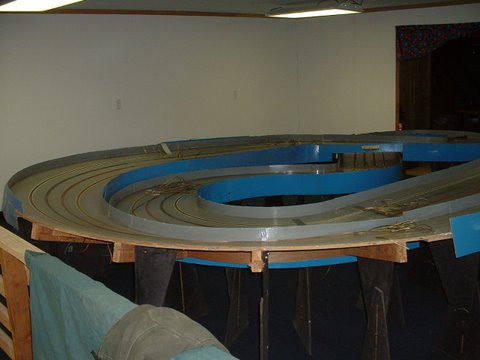 http://www.naste.org/members/bill/Track_build_day_001.JPG